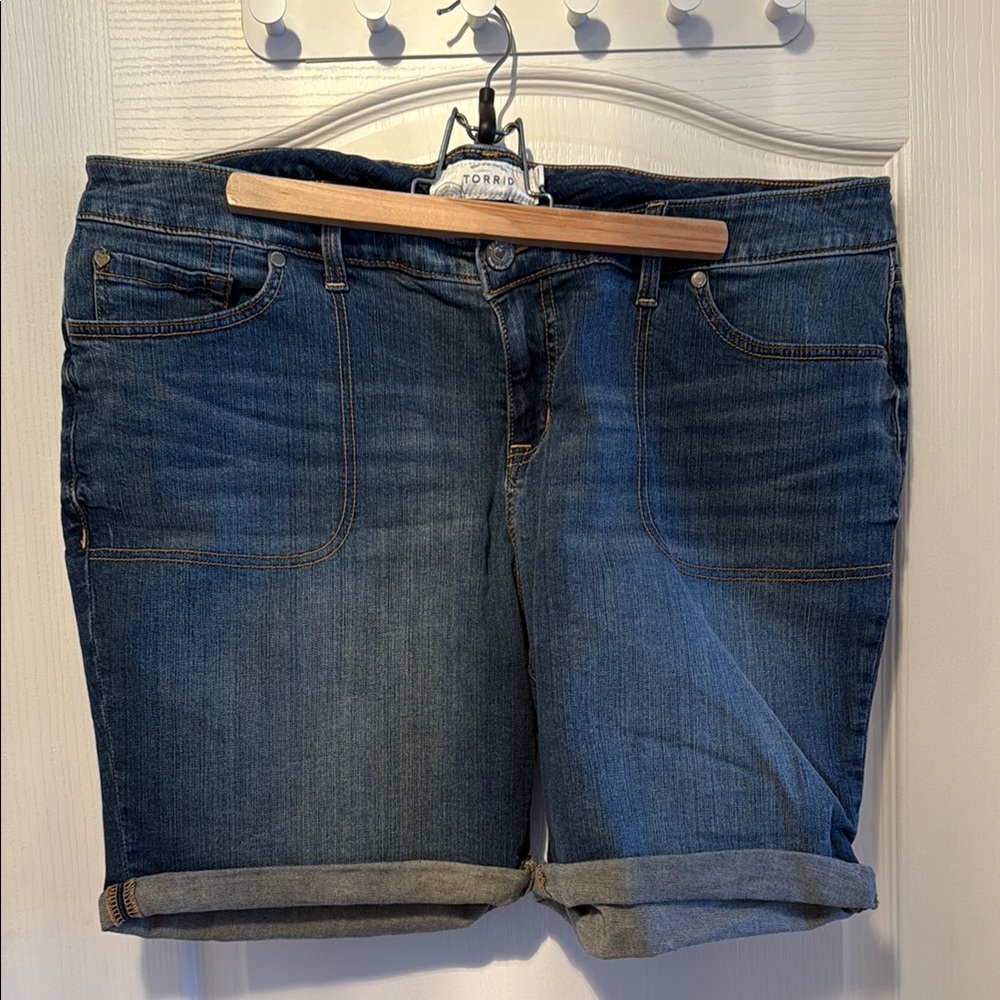 Torrid Women's Blue Denim Shorts